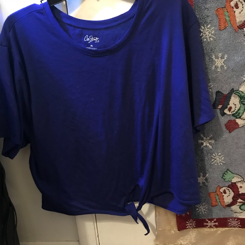 Loose fitting oversized crop top size XXL